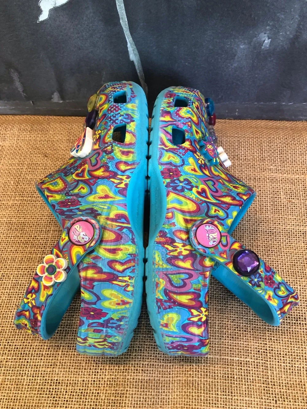 Crocs x Lisa Frank Clogs sz J2